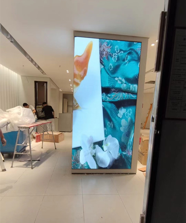 蓬莱商场门店转角LED显示屏